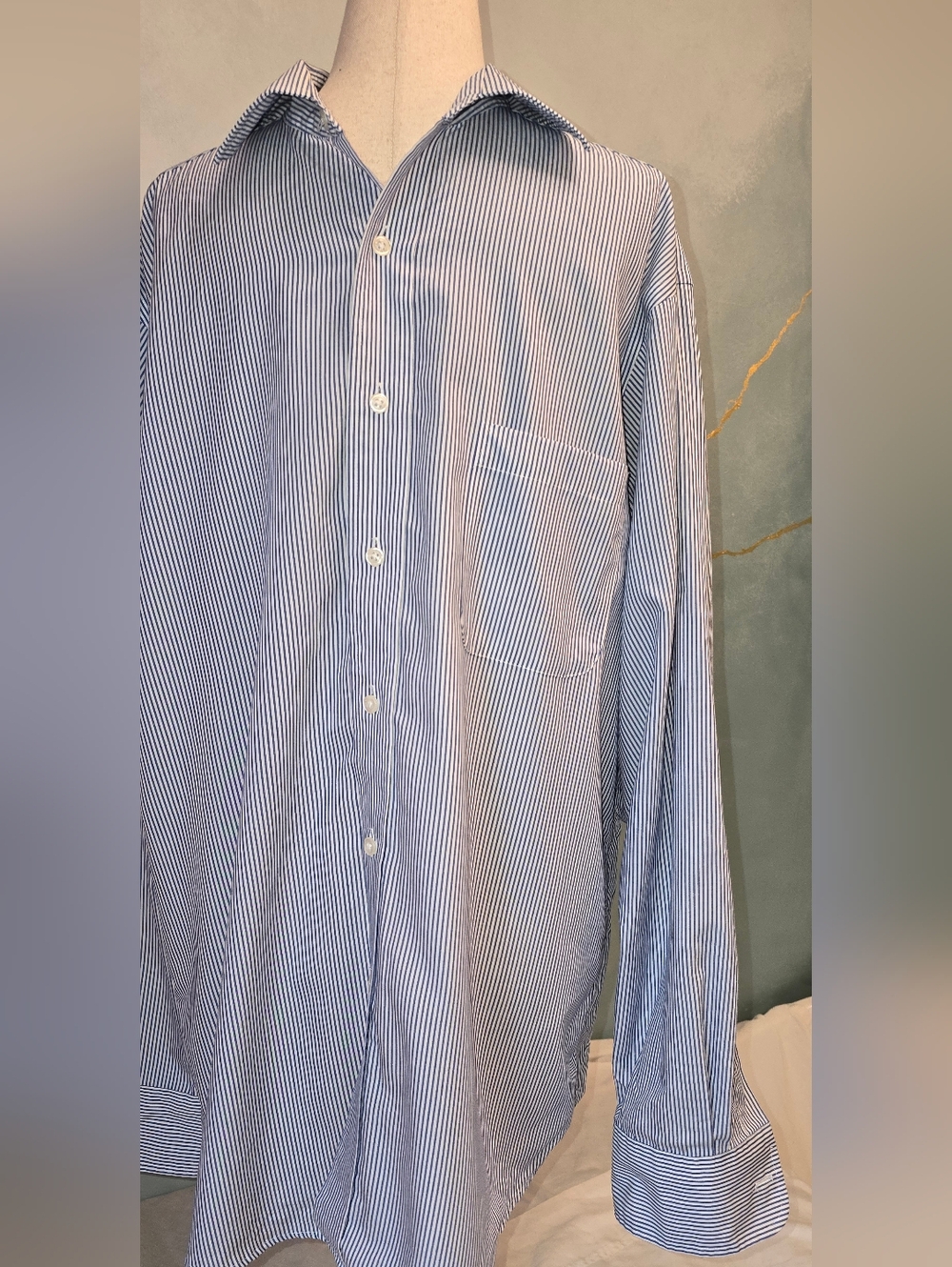 Eagle Shirtmakers Navy Blue & White Pinstripe Non Iron Button-Up Shirt 16 34/35